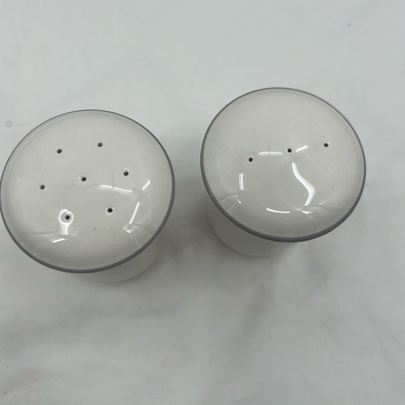 Lenox Chinastone "For the Gray" Pattern Salt and Pepper Shakers - Picture 7 of 8
